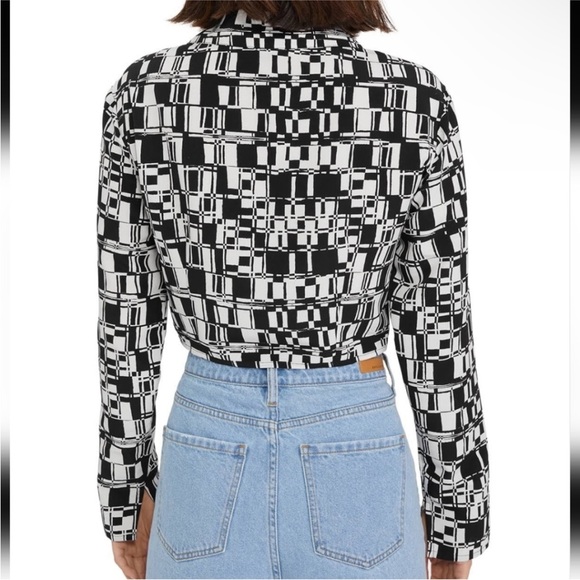 Sanctuary Wrap Around Long Sleeve Top Size Large - Picture 3 of 5